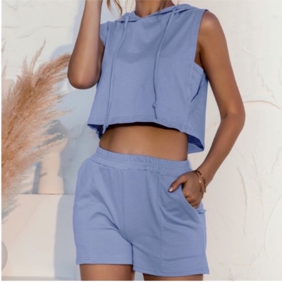 NWOT 6 Green hooded crop top vest and shorts with pockets workout lounge set - Picture 12 of 14